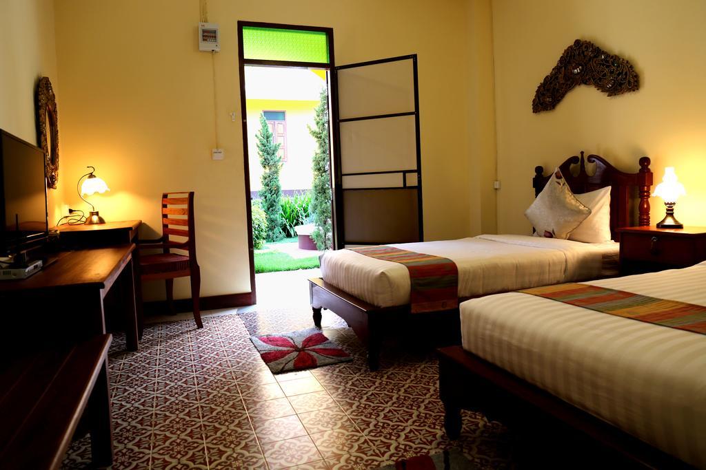 Le Jardin Hotel Pakse Exterior photo