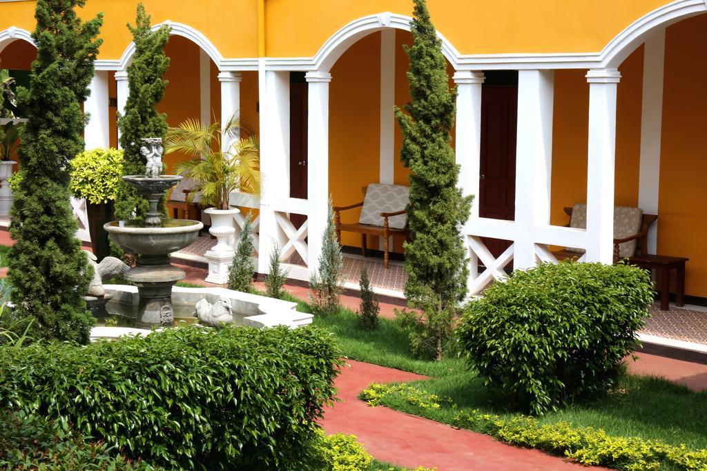 Le Jardin Hotel Pakse Exterior photo
