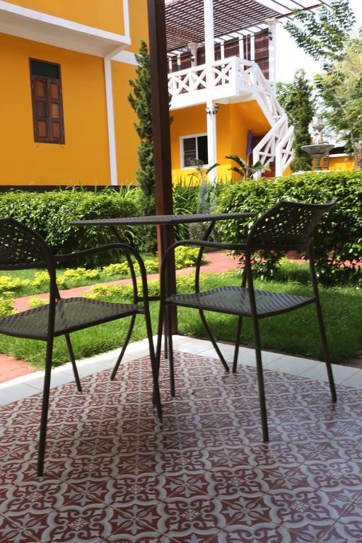 Le Jardin Hotel Pakse Exterior photo